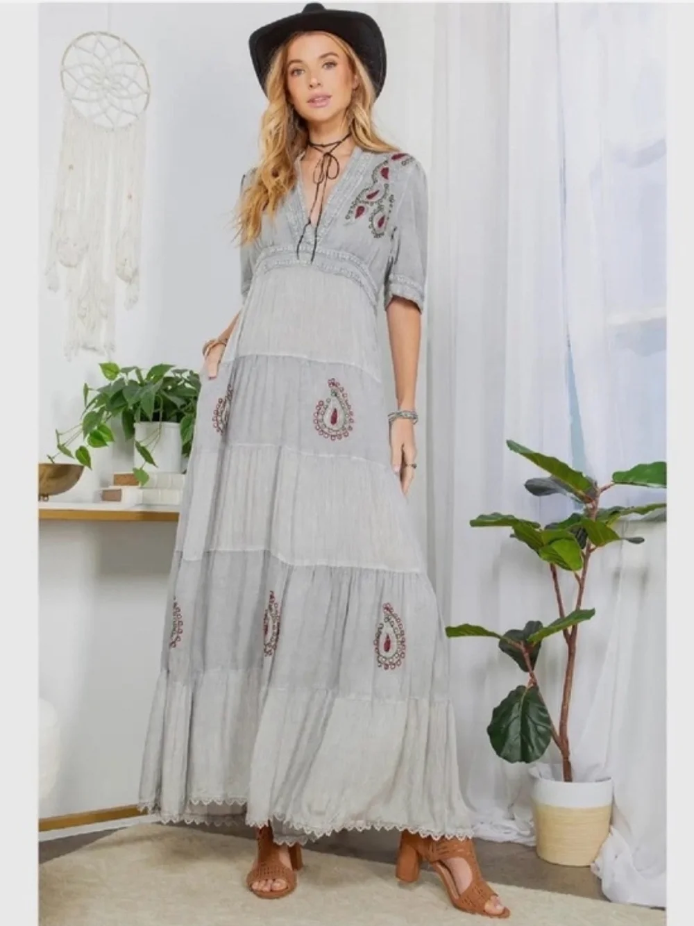 NEW!! Young Threads Boho Embroidered Gray Maxi Dress, Sz XL, NWT - Picture 1 of 5